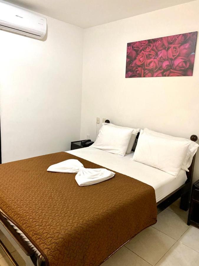 בוקארמנגה Hotel Santa Sofia מראה חיצוני תמונה