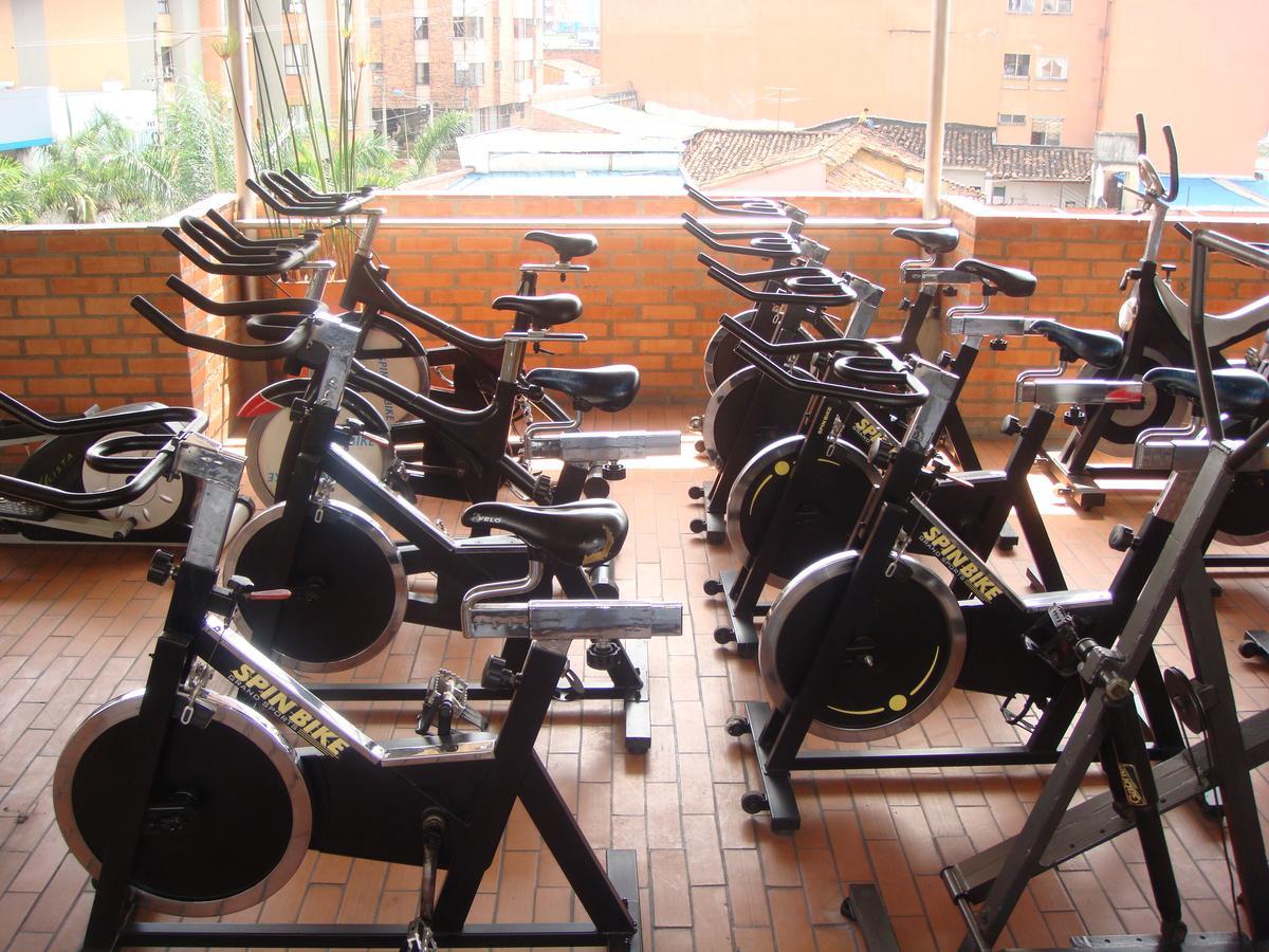 בוקארמנגה Hotel Santa Sofia מראה חיצוני תמונה