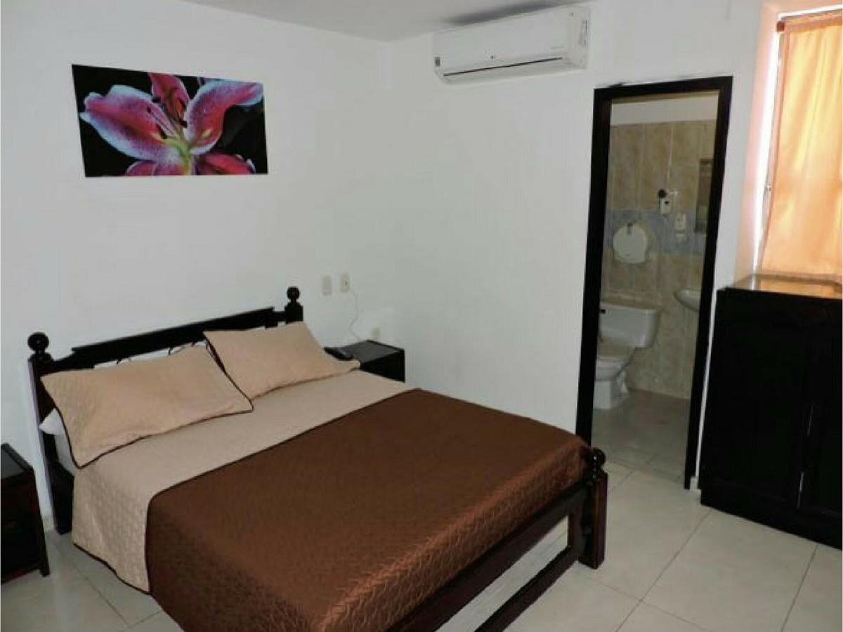 בוקארמנגה Hotel Santa Sofia מראה חיצוני תמונה