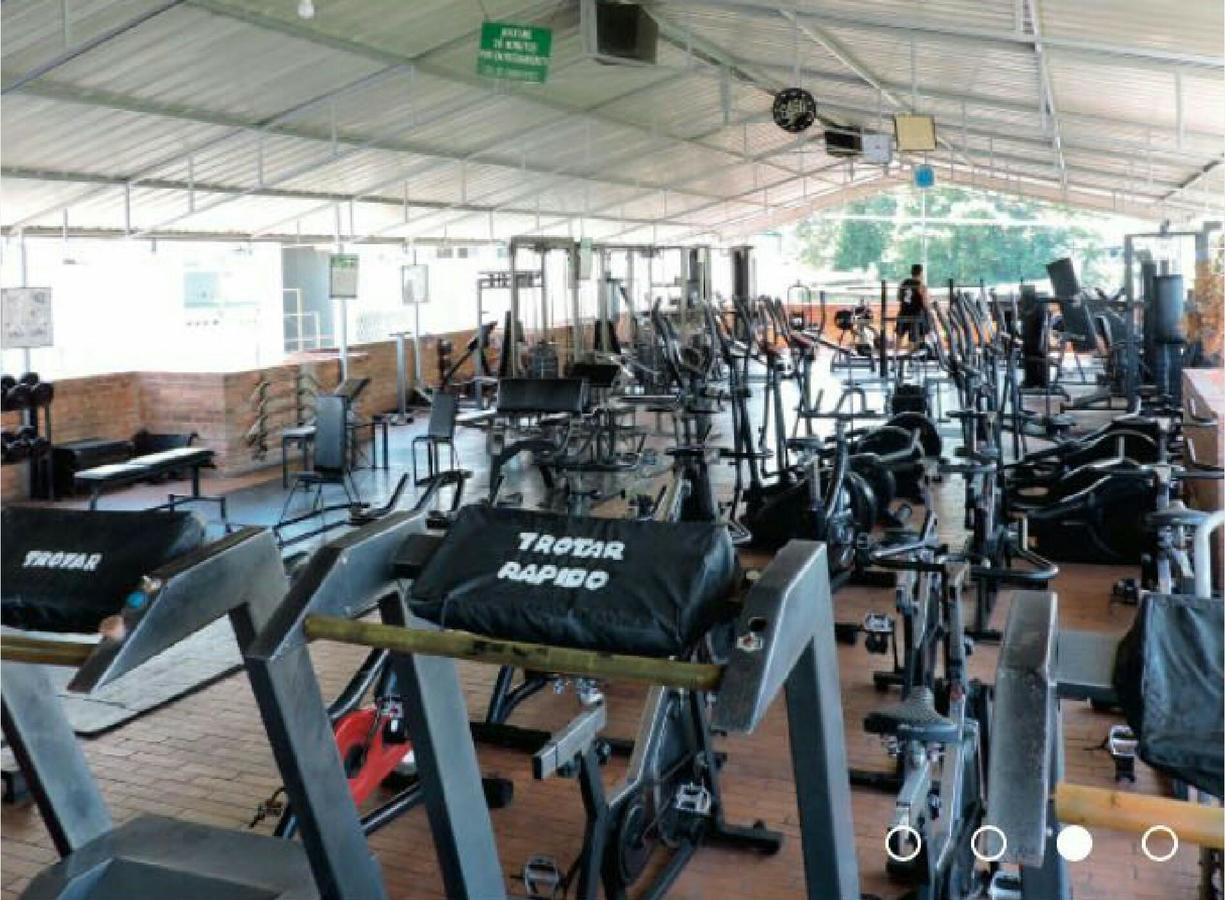 בוקארמנגה Hotel Santa Sofia מראה חיצוני תמונה